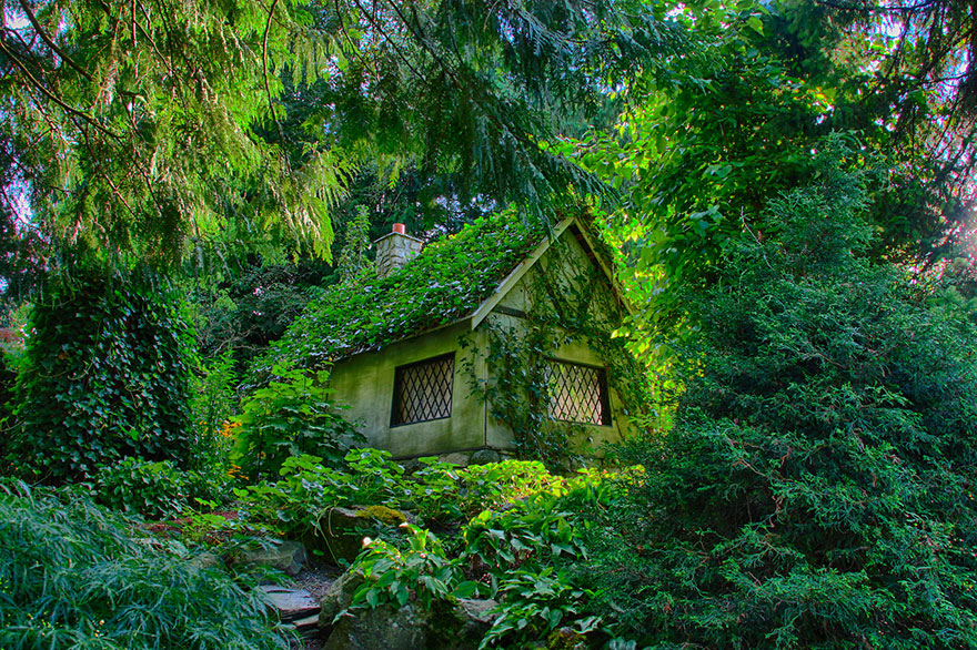 tiny-house-fairytale-nature-landscape-mmagazin1a