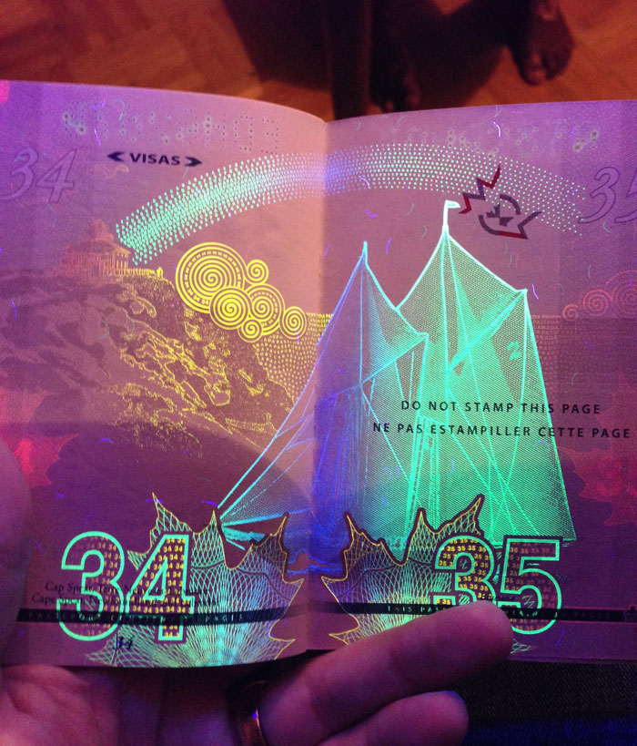 new-canadian-passport-uv-light-images-mmagazin8a
